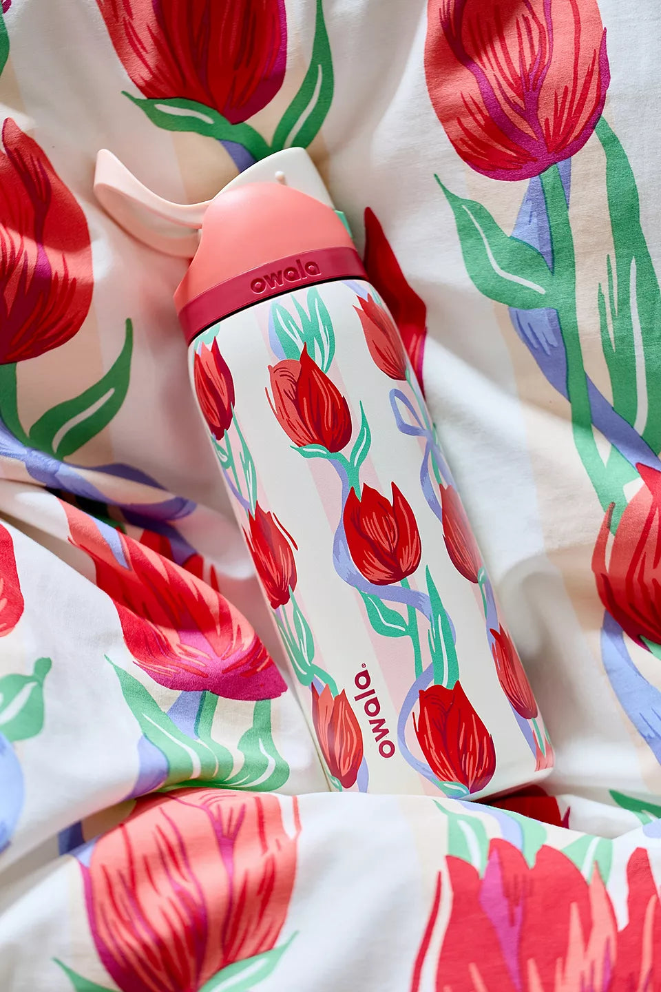 Exclusive Tulip Bouquet FreeSip 32oz Water Bottle