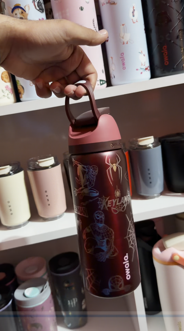 Spider-Man 32oz FreeSip Bottle — Crimson Web Edition