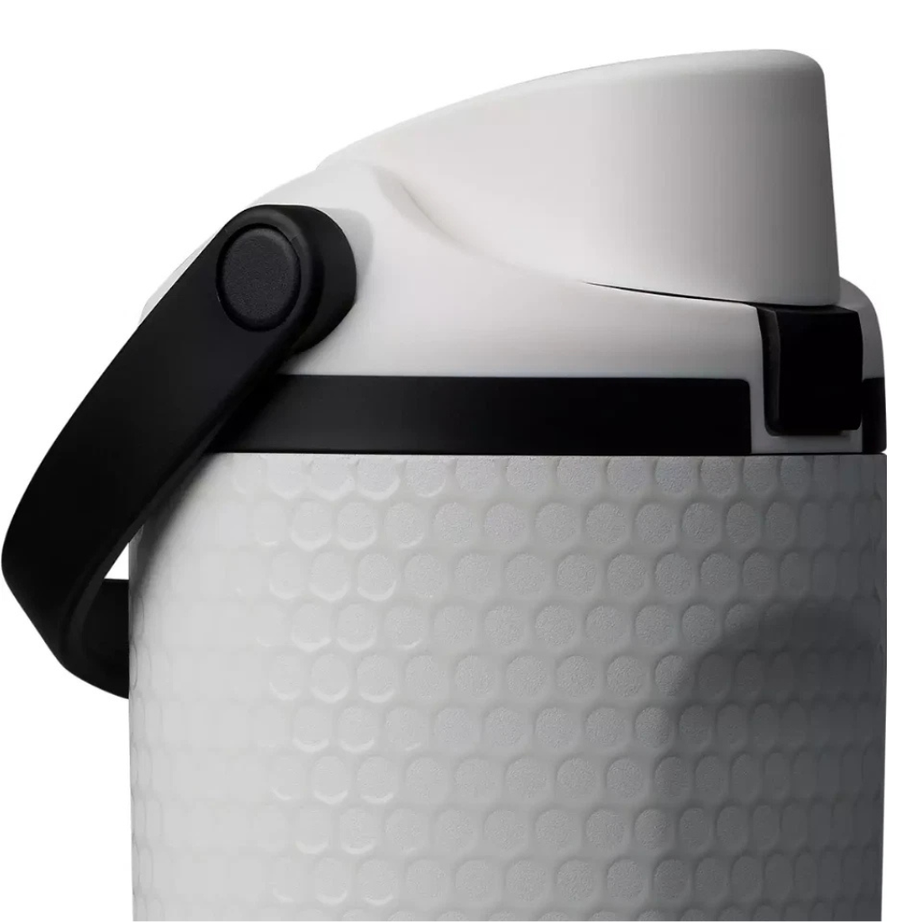 Golf-themed Hazard FreeSip Sway 30 oz Water Bottle