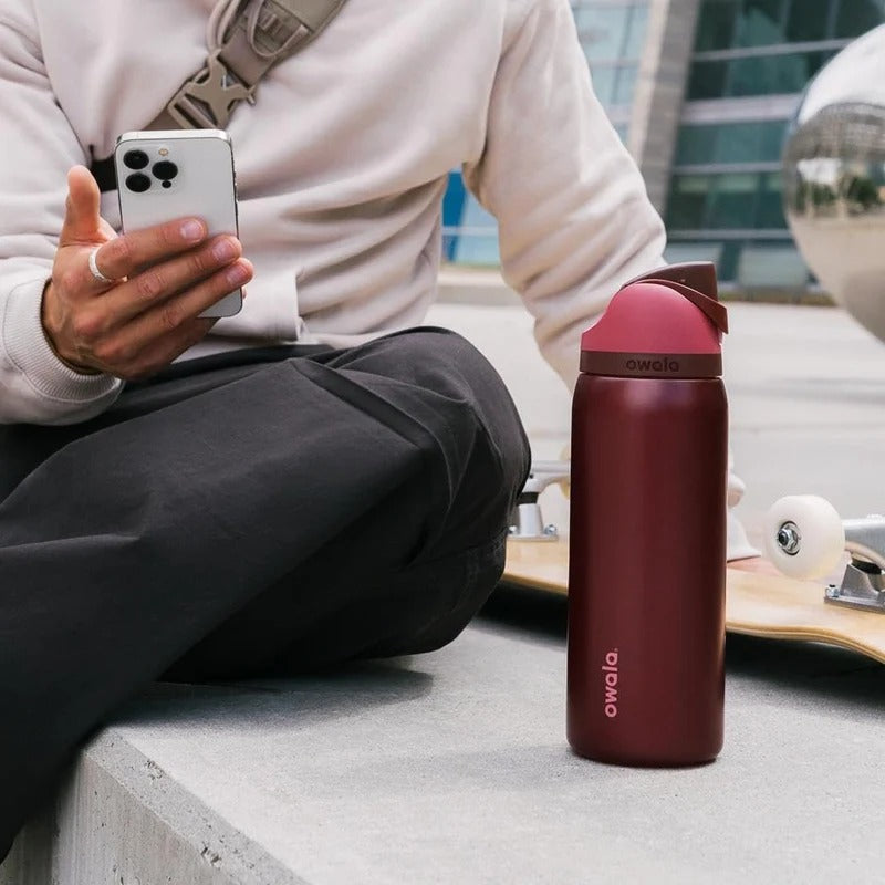 Black Cherry Owala FreeSip 32oz Water Bottle